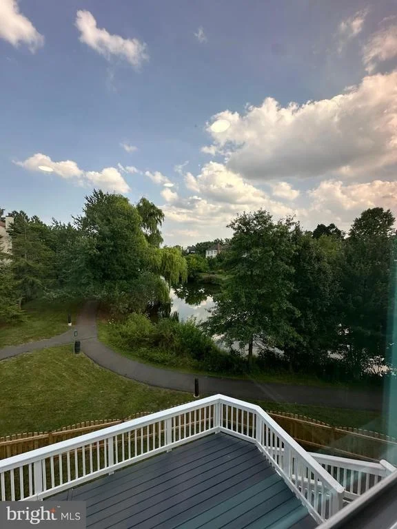 Photo of 43997 NEEDMORE COURT