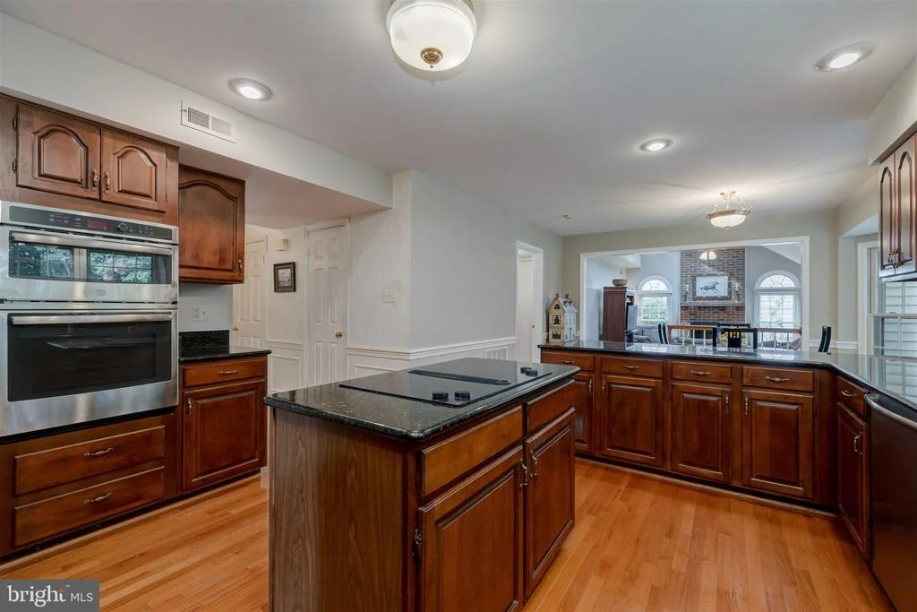 Photo of 7909 DEERLEE DRIVE