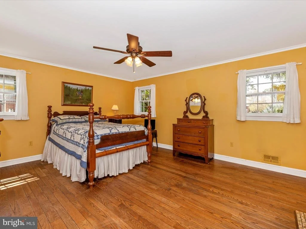 Photo of 131 FAIRVIEW AVENUE