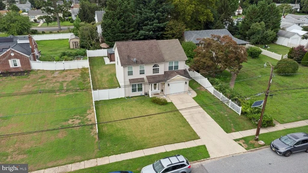 Photo of 531 MANOR ROAD
