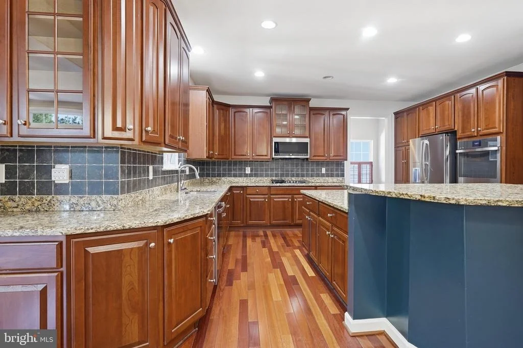 Photo of 2148 CHESTNUT LANE