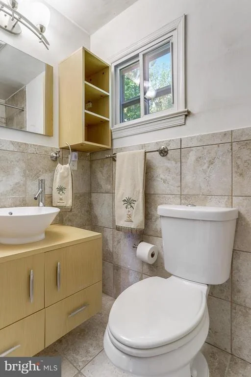 Photo of 6808 HOUNDMASTER ROAD