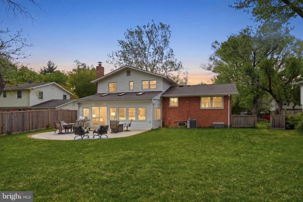 Photo of 1905 VENTURA AVENUE