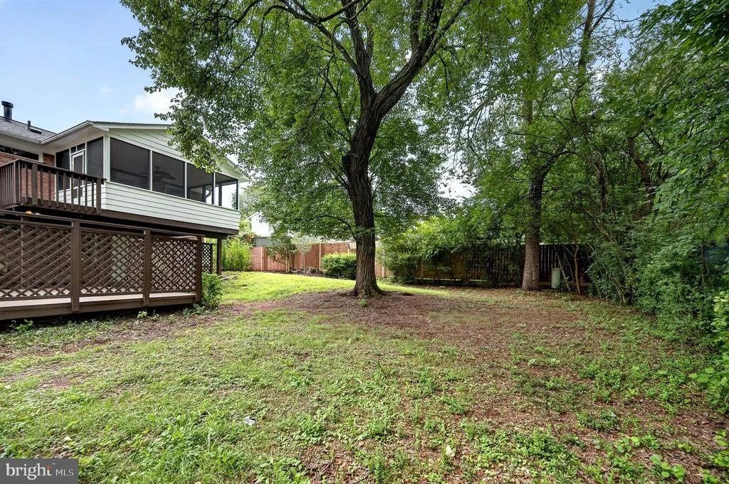 Photo of 4016 MAPLETON DRIVE