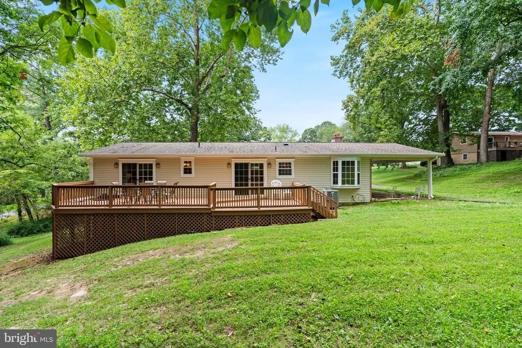 Photo of 11219 LAKEVIEW DRIVE