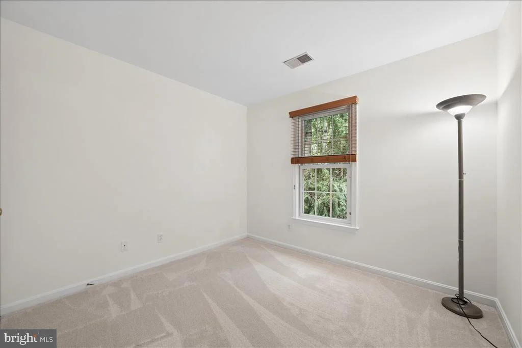 Photo of 18710 SEVERN ROAD