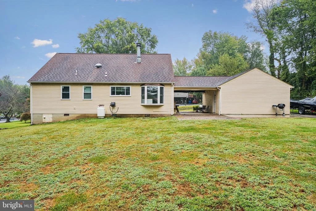Photo of 2577 LAUREL BRANCH DRIVE