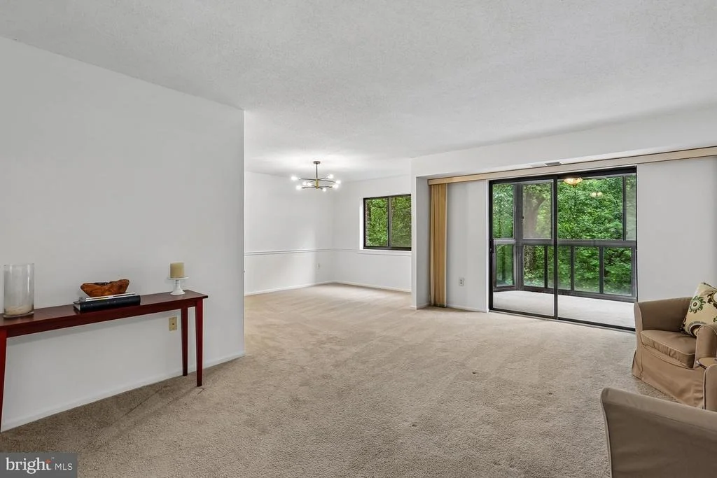 Photo of Unit 4702 at 15100 INTERLACHEN DRIVE