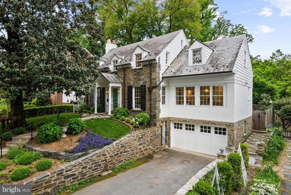 Photo of 6010 FORT HUNT ROAD