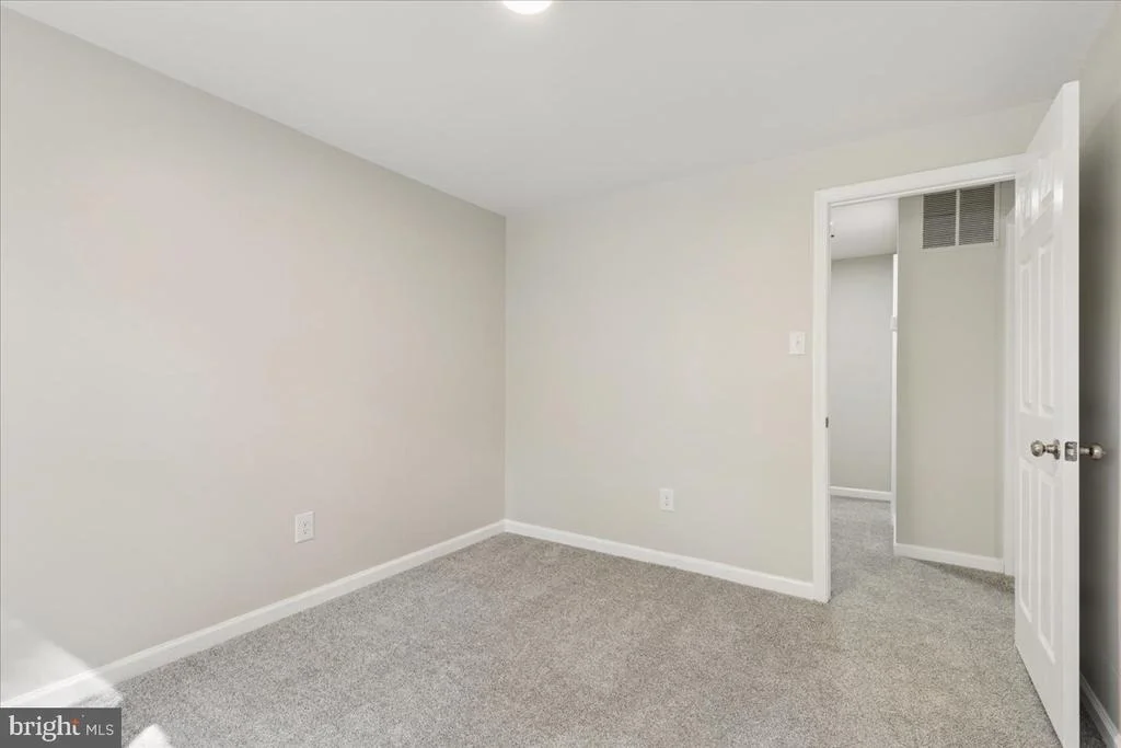 Photo of 5614 DANIEL CIRCLE