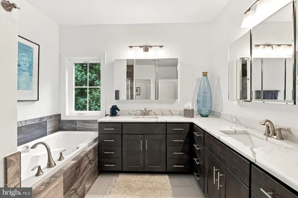 Photo of 16 BAY REACH