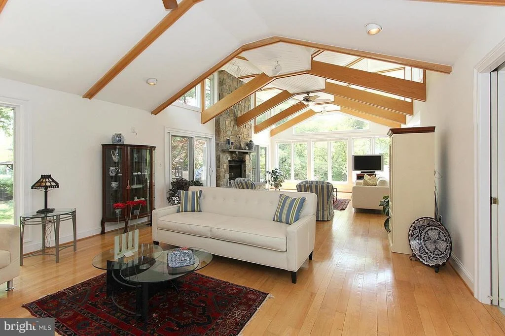 Photo of 6950 DUNCRAIG COURT