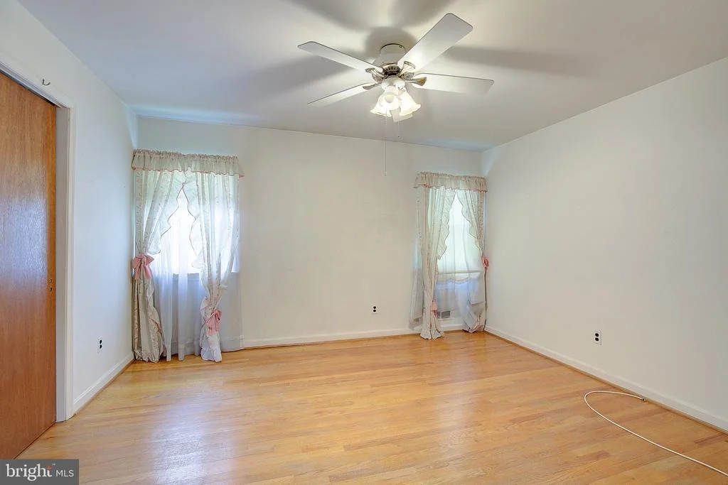 Photo of 5907 BEDFORD LANE
