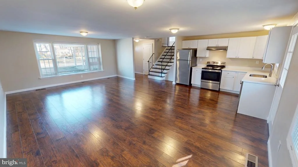 Photo of 5014 NICHOLAS ROAD