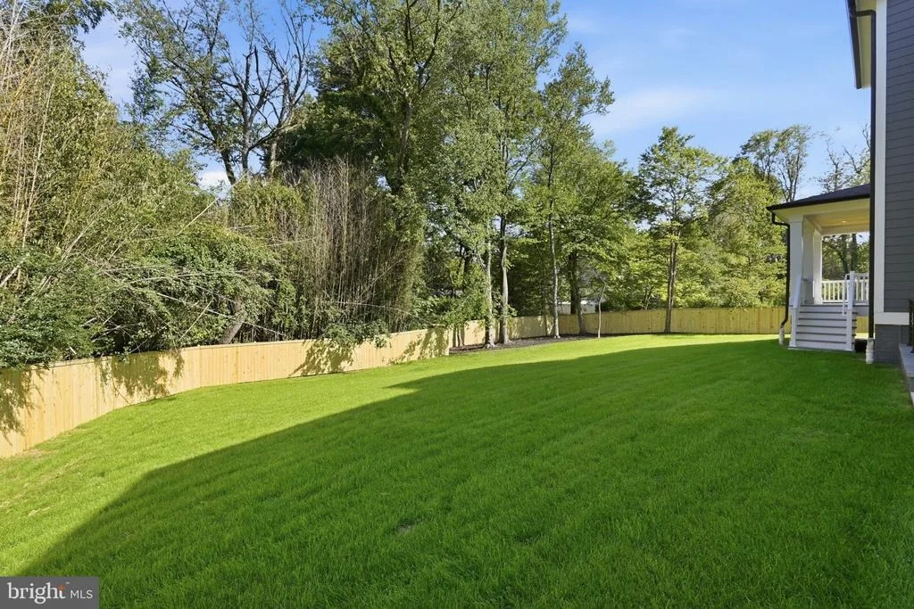 Photo of 9117 SEVEN LOCKS ROAD