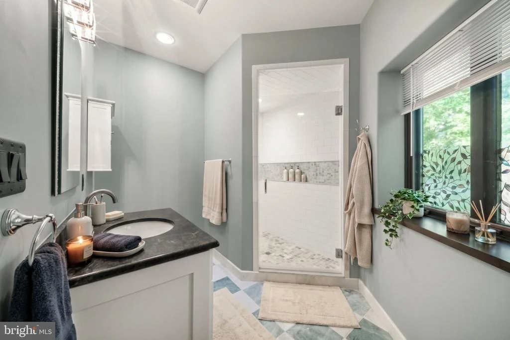 Photo of 8419 OVERLOOK STREET