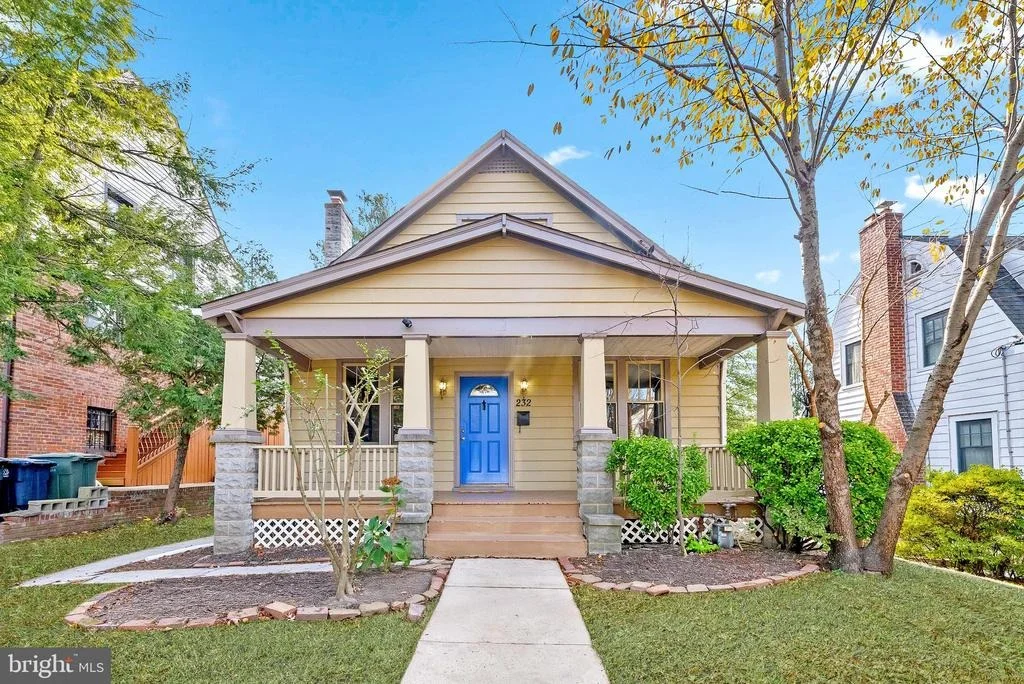 Photo of 232 TUCKERMAN STREET NW