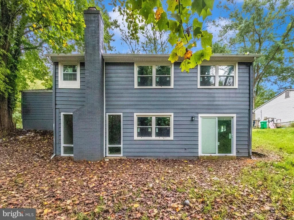Photo of 9207 MIDLAND TURN