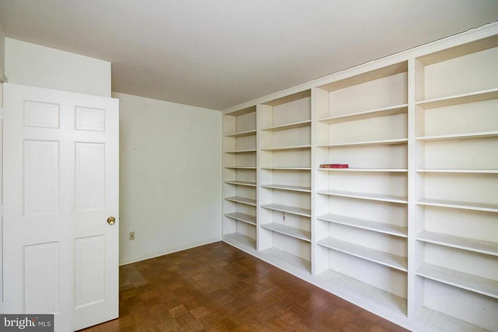 Photo of 6033 CHESTERBROOK ROAD