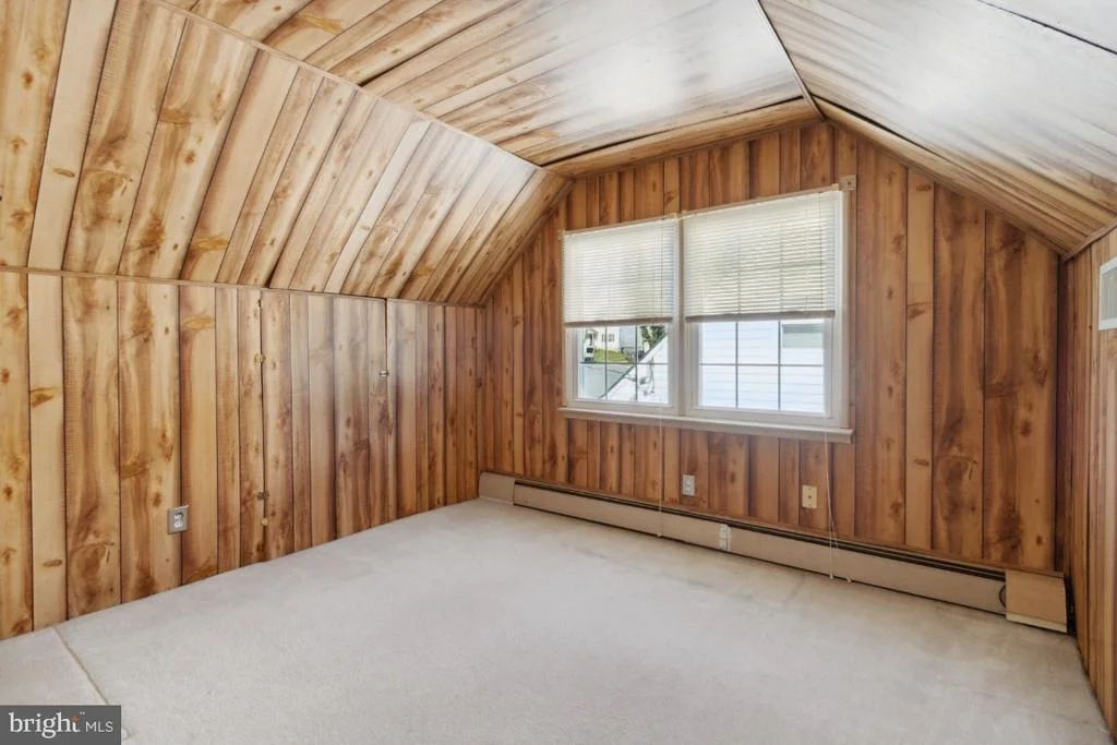 Photo of 638 LONGVIEW DRIVE