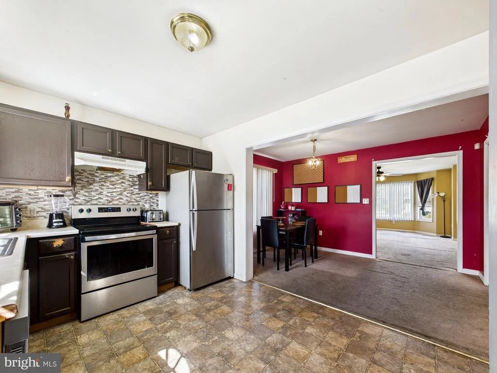 Photo of 1176 W 6TH STREET