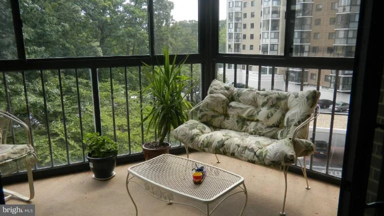 Photo of Unit 1421 at 15101 INTERLACHEN DRIVE