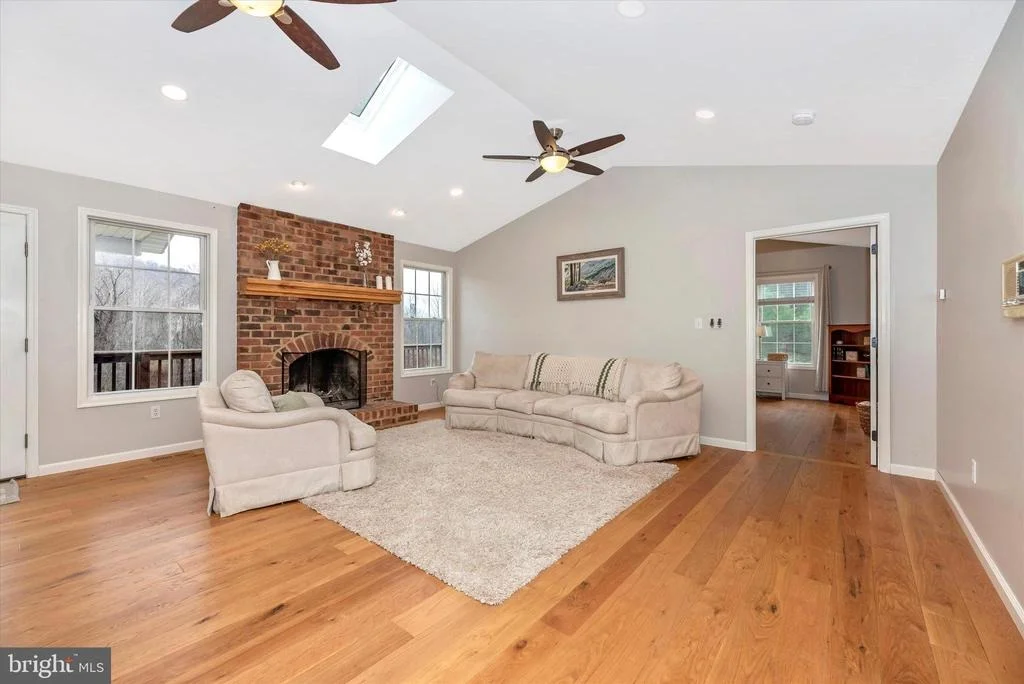 Photo of 10831 EASTERDAY ROAD