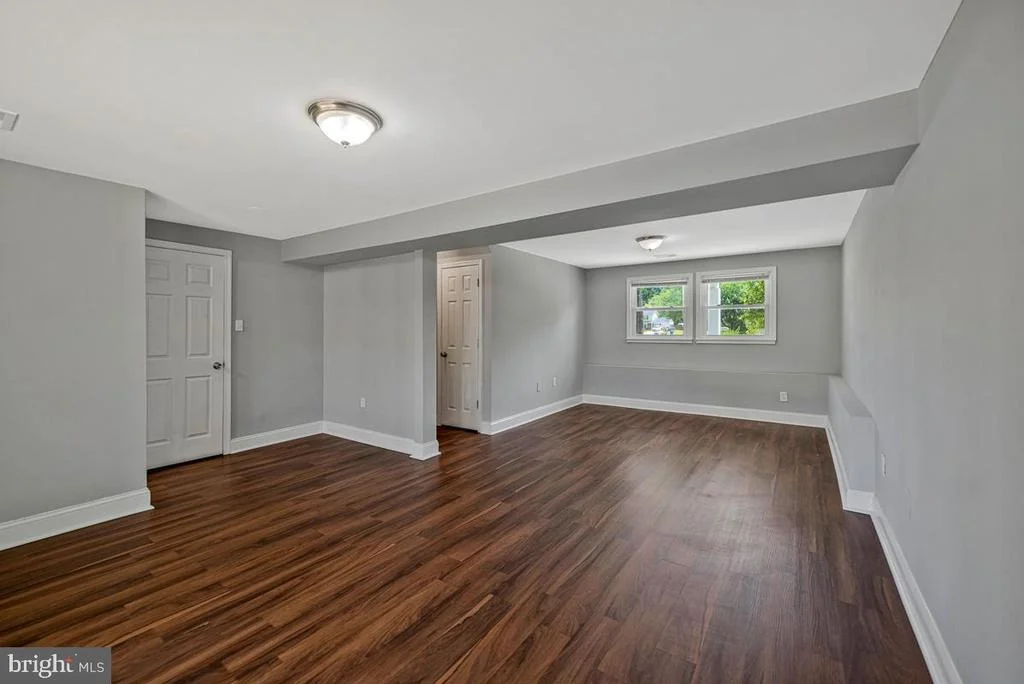 Photo of 409 UNIVERSITY DRIVE