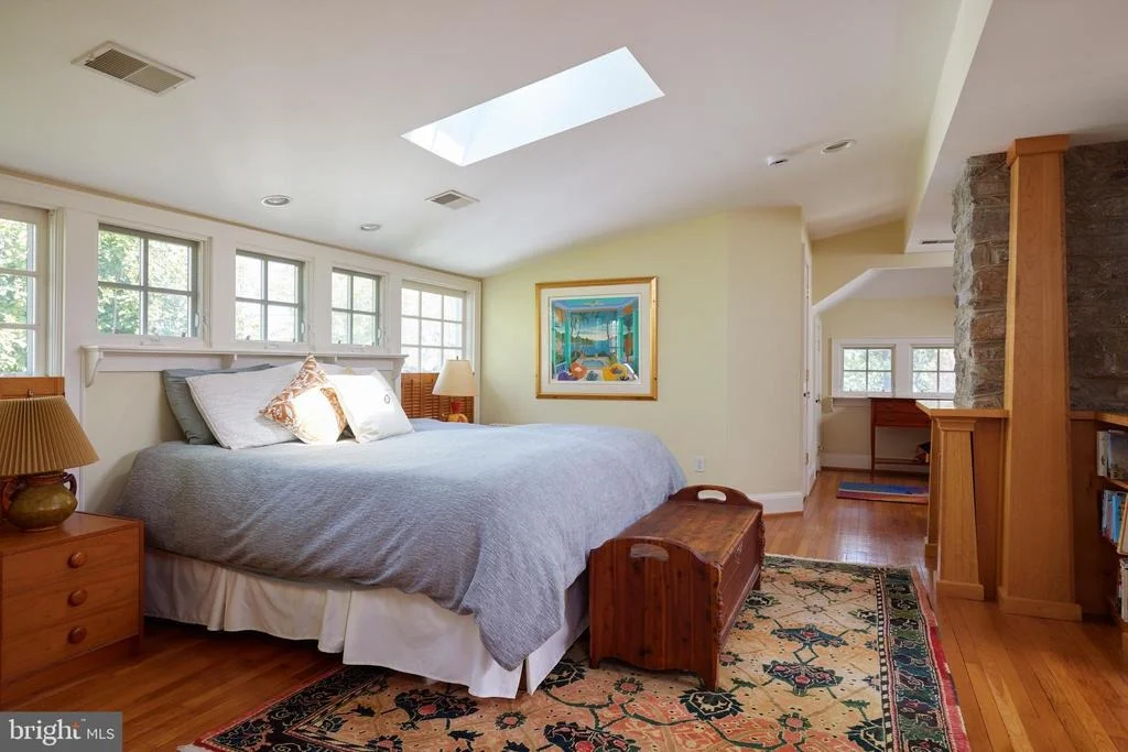 Photo of 4236 RIVER ROAD NW