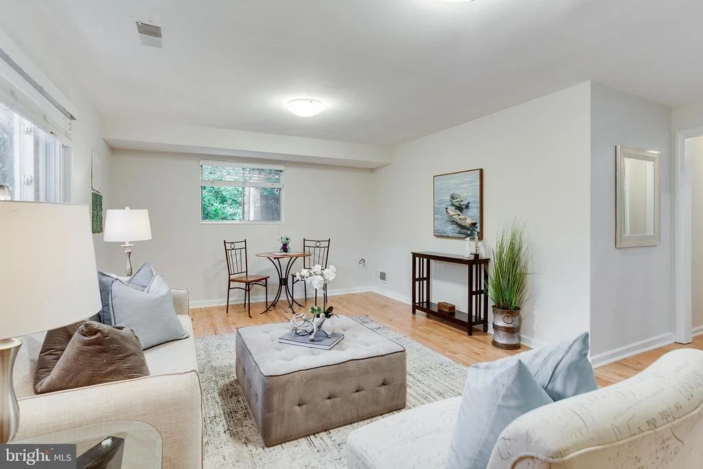 Photo of 3910 MONTROSE DRIVEWAY