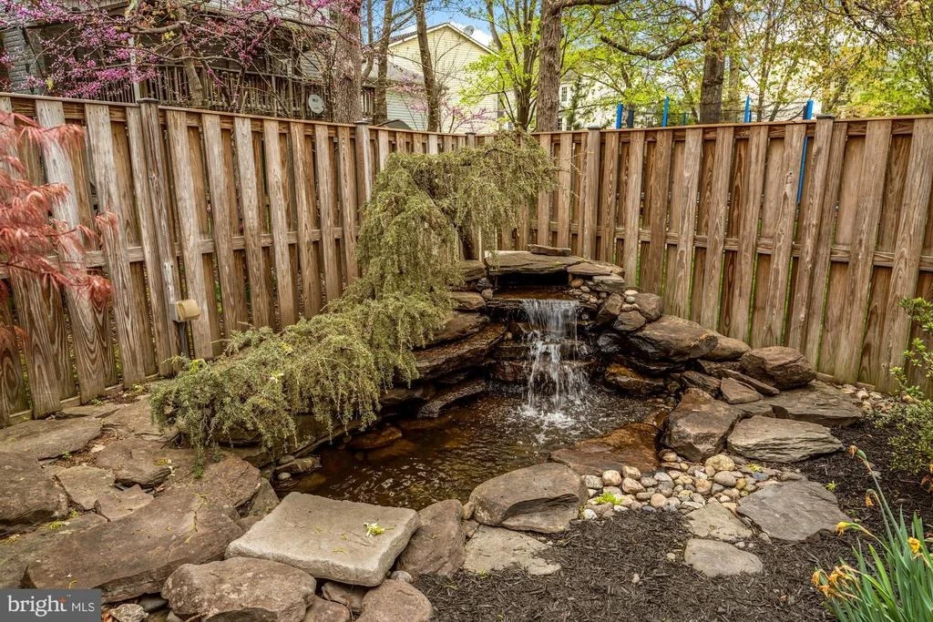 Photo of 6826 SILVER ANN DRIVE