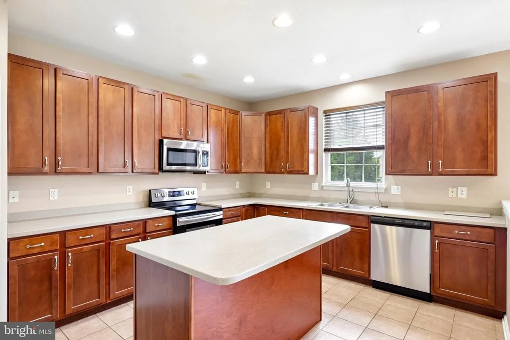 Photo of 551 HIDDEN STREAM COURT