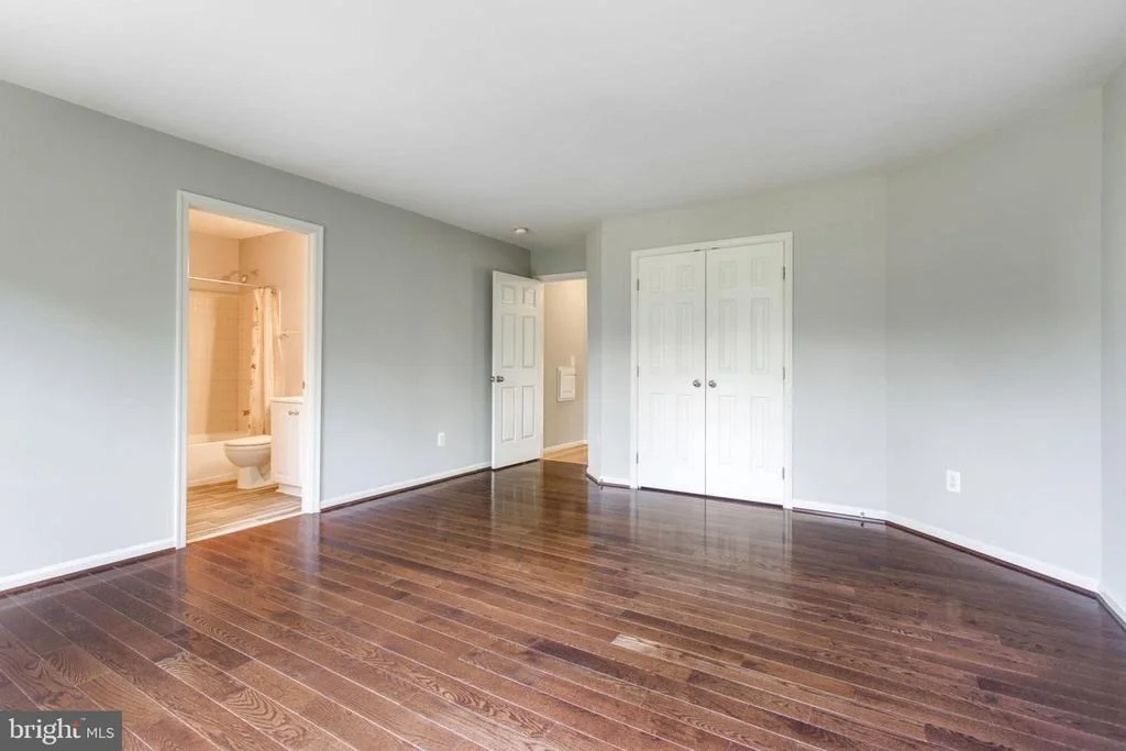 Photo of 6961 TANGLEWOOD DRIVE