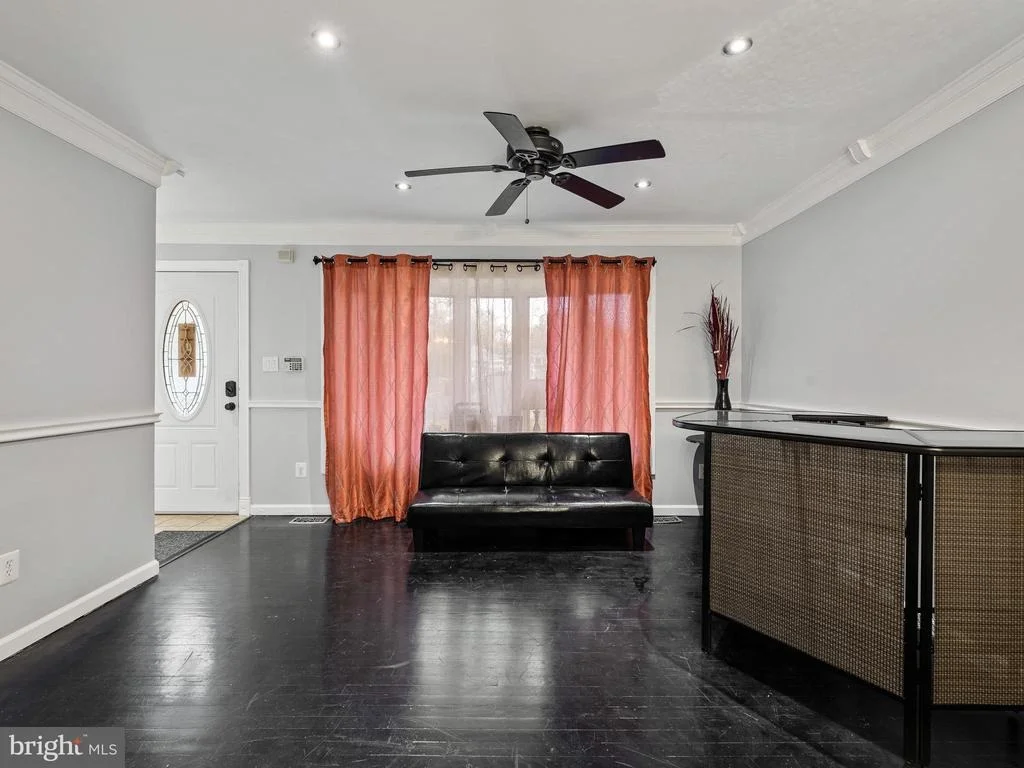 Photo of 8518 BRIARCROFT LANE
