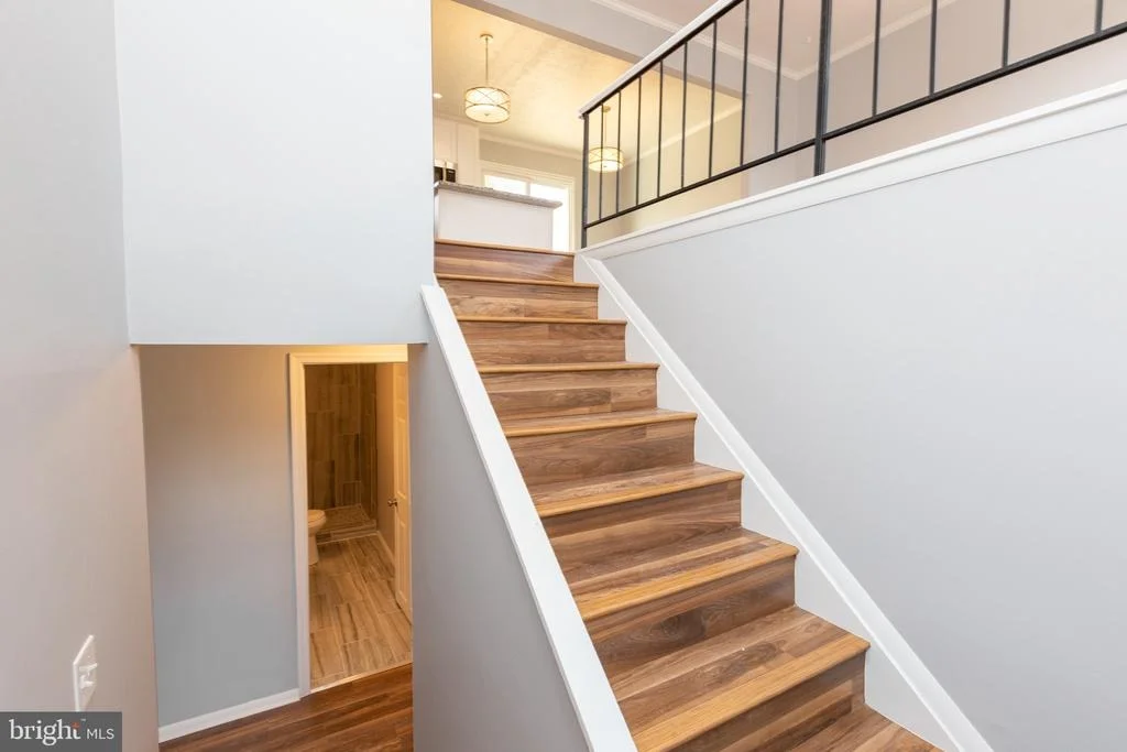 Photo of 708 UNIVERSITY DRIVE