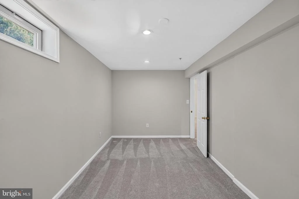 Photo of 1908 ORCHARD HILL DRIVE