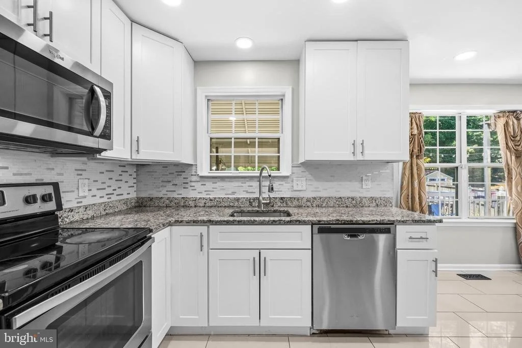 Photo of 8707 DELPHI DRIVE