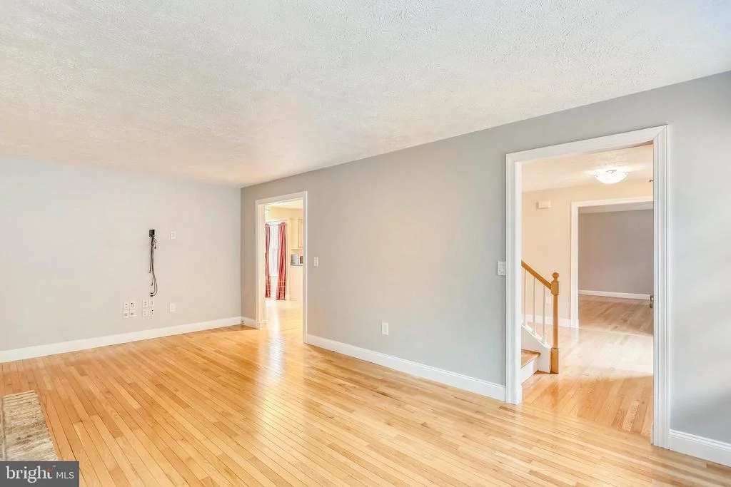 Photo of 15209 DONNA DRIVE