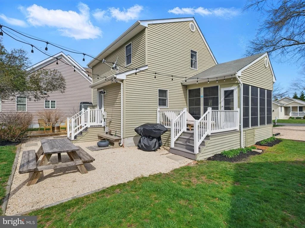 Photo of 948 HAWKSBILL STREET