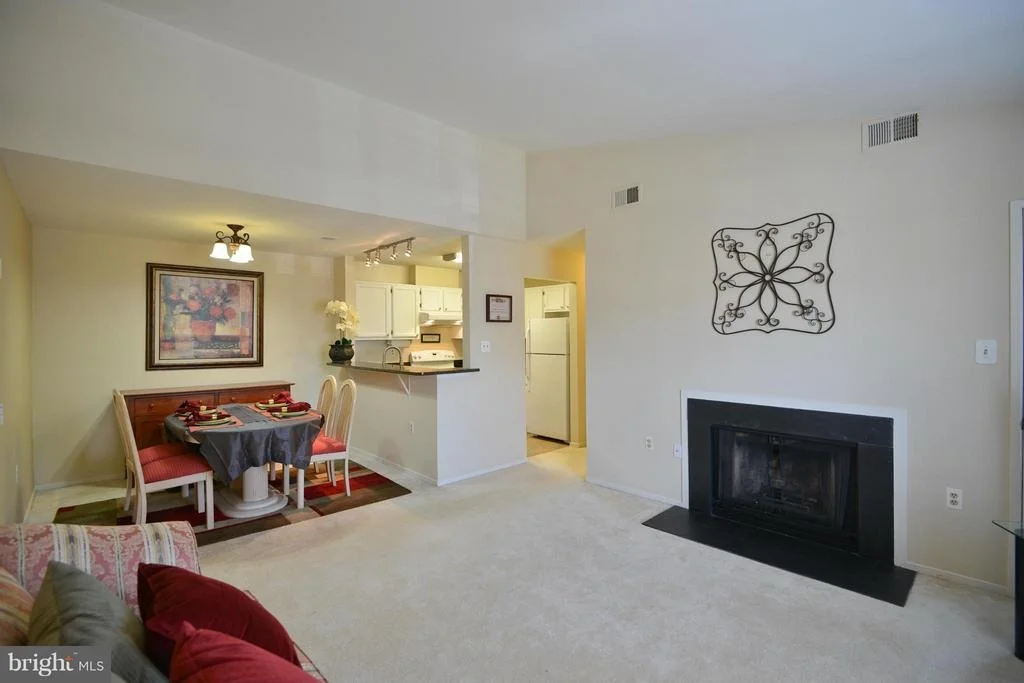 Photo of Unit D at 7811 HARROWGATE 8 CIRCLE