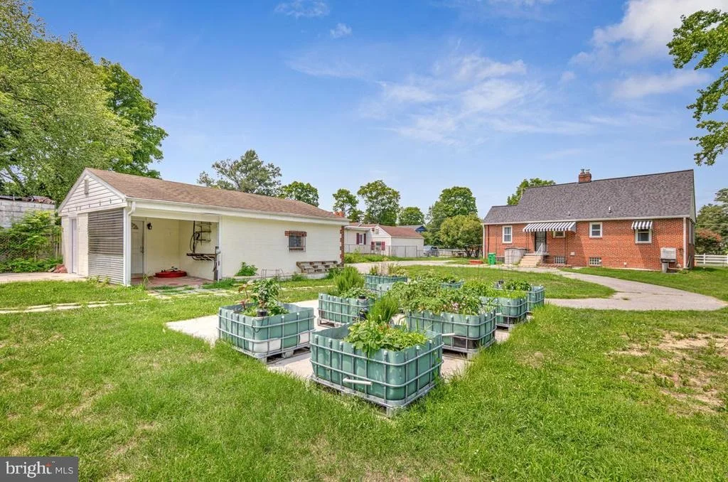 Photo of 6614 HORSESHOE ROAD