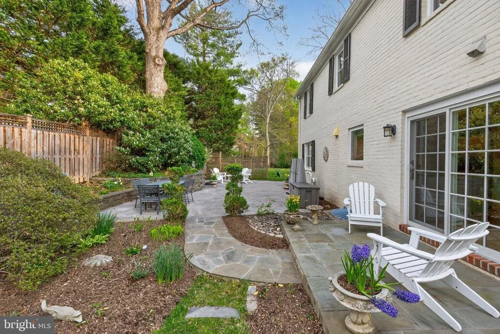 Photo of 6309 KENHOWE DRIVE