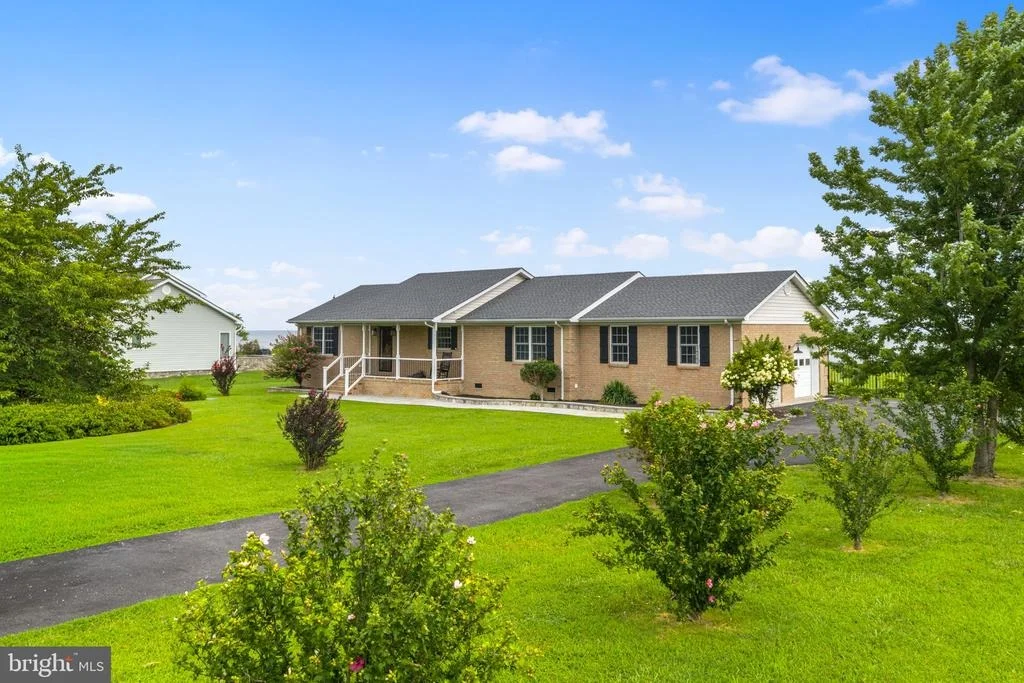 Photo of 339 POTOMAC DRIVE