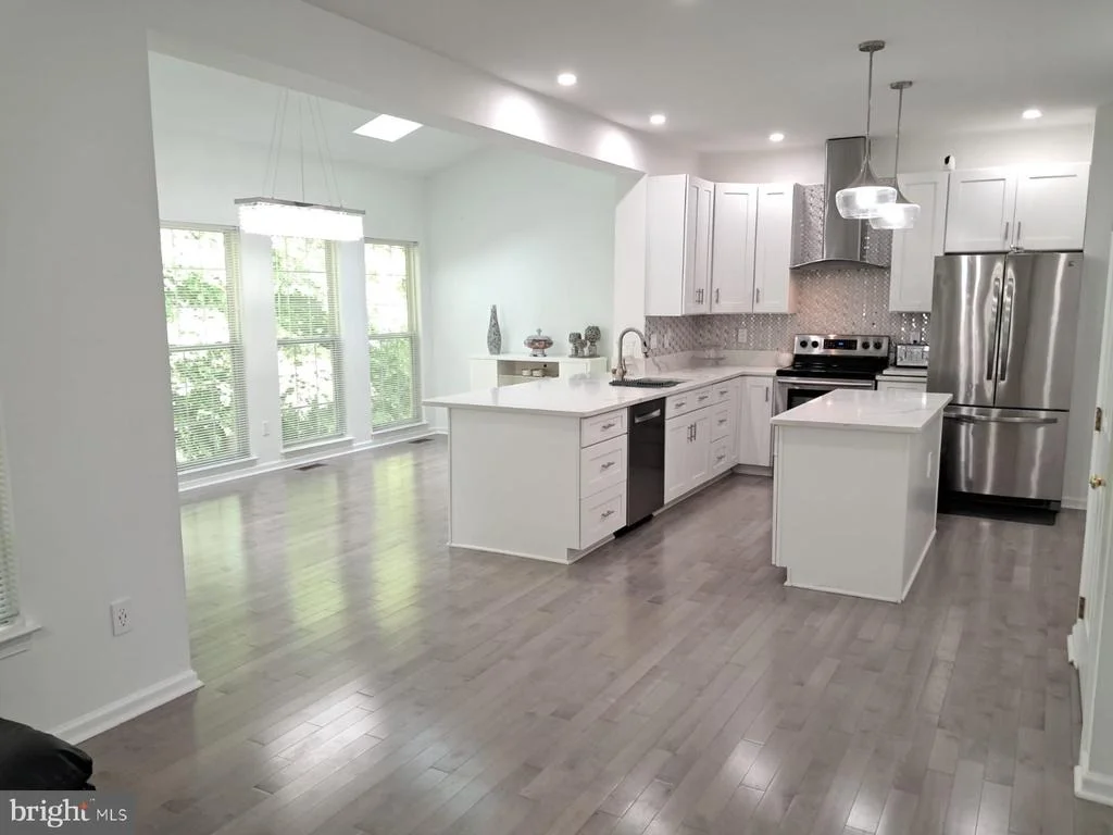 Photo of 33 JADE DRIVE