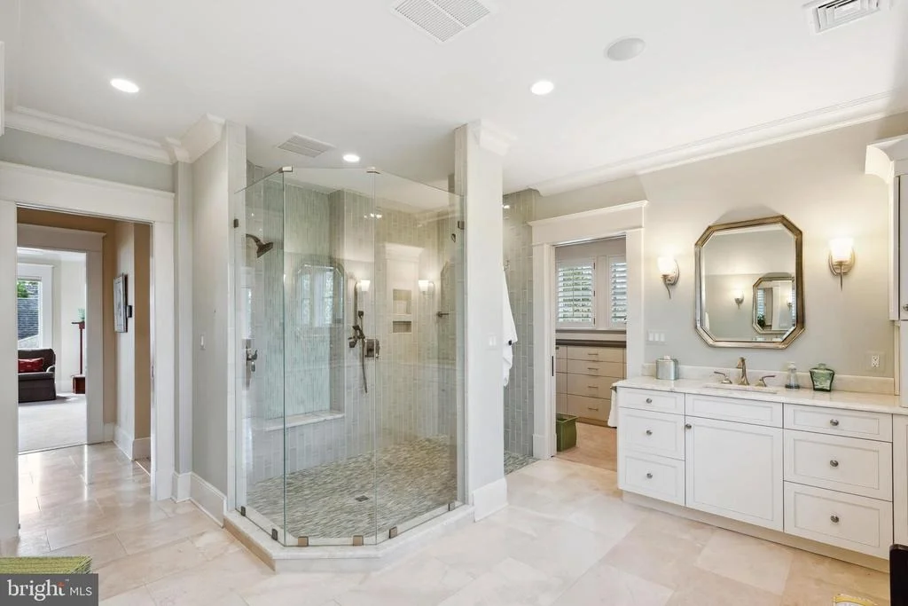 Photo of 11715 RIVER DRIVE