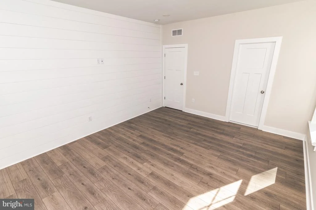 Photo of 404 SALT POND ROAD