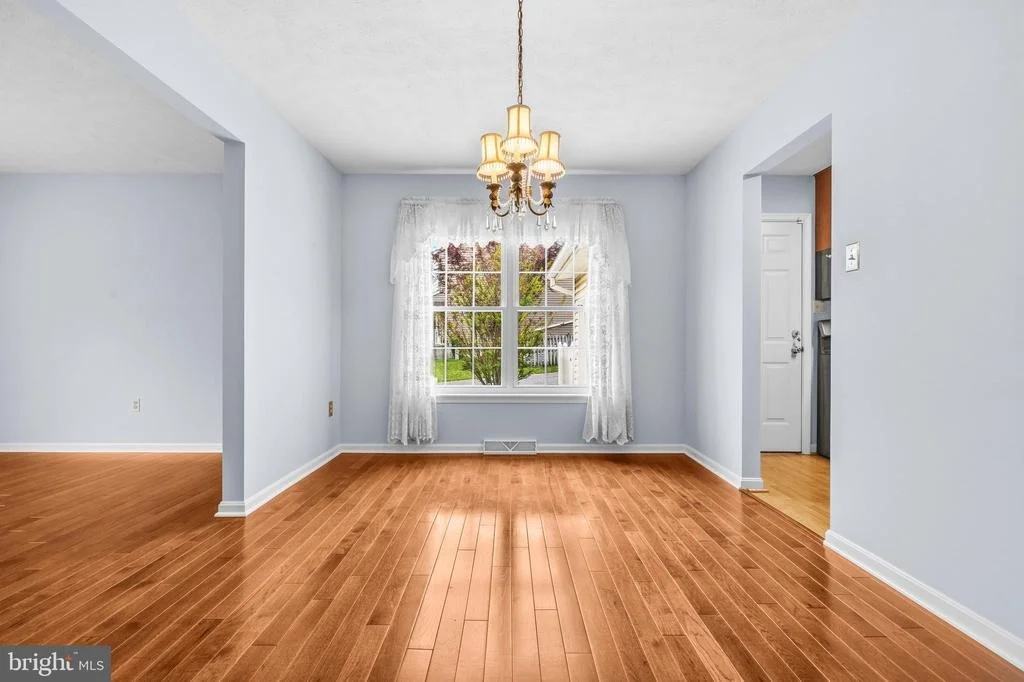 Photo of 704 COLLIER COURT