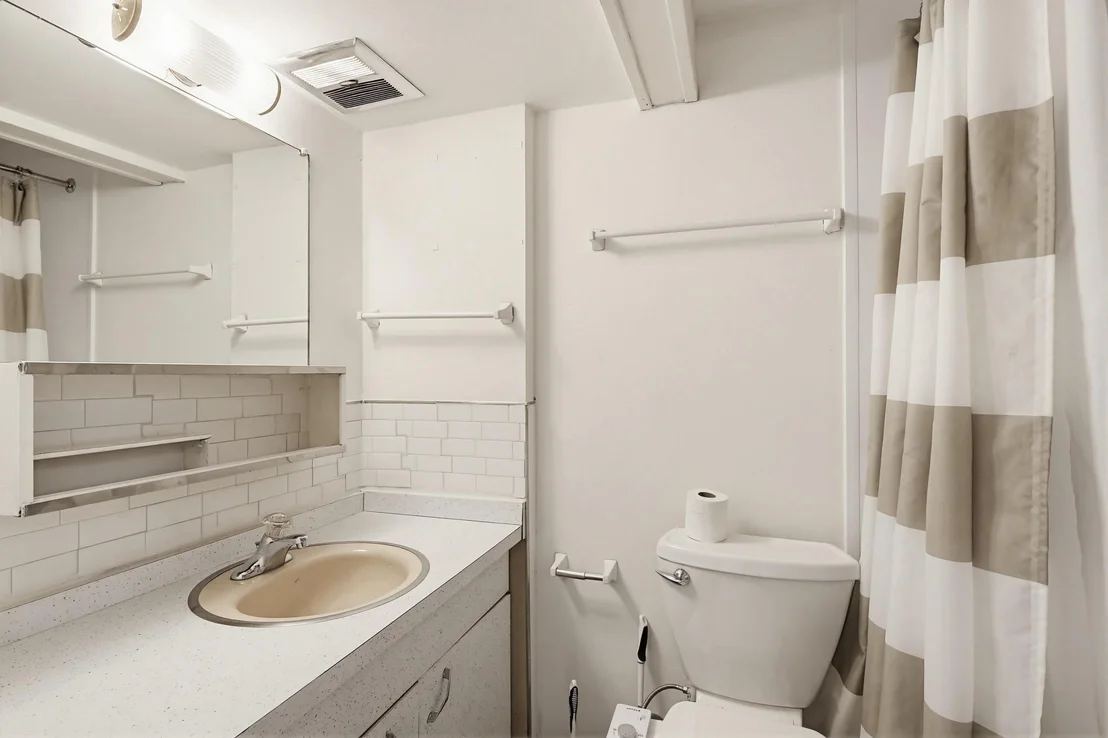 Photo of 715 FRANKLIN AVENUE