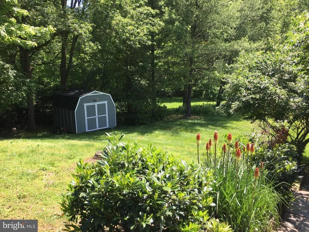 Photo of 2091 HUNTERS CREST WAY