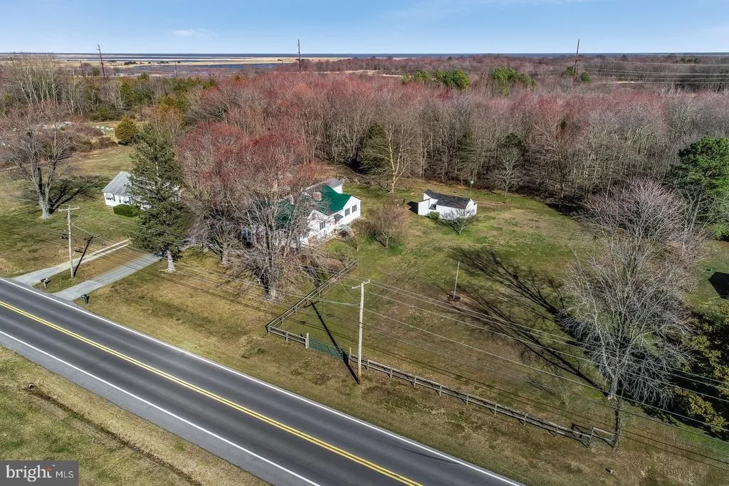 Photo of 3502 BAYSIDE DRIVE